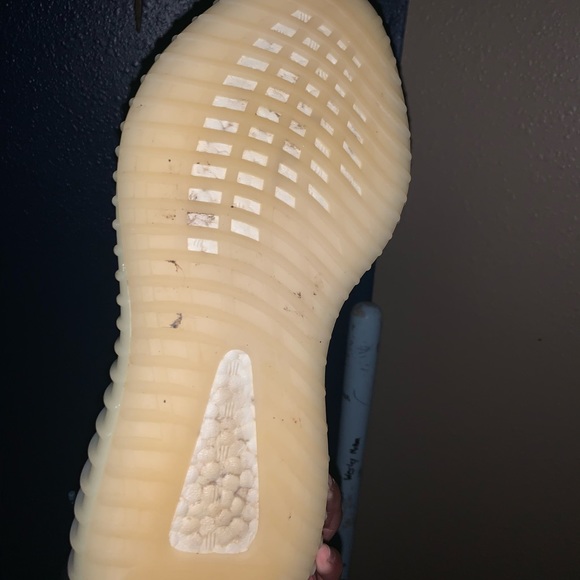 Athletic_Shoes